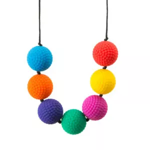 chewigem berries in multi kleur, vrolijke zwaardere kauwketting voor volwassenen met een beperking of autisme