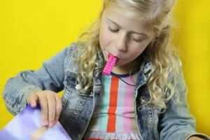 bijtketting kopen? check deze 5 vrolijke kauwkettingen van educadora webshop