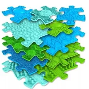 De sensorische puzzelmatten oceaan set vertegenwoordigt een mooie basiscollectie van de speelmatten van Muffik. Een geweldig blote voetenpad!