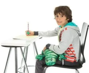 verzwaringsknuffel in de klas gebruiken? Lees hier voor welke kinderen verzwaring effectief is en hoe een verzwaarde knuffel kiezen die geschikt is.