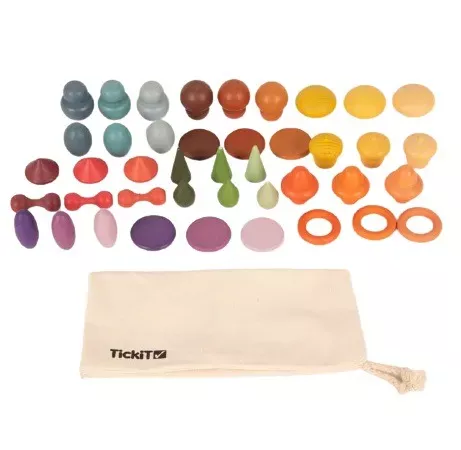 De houten spelmateriaal set is educatief materiaal om de kleuren te leren, sorteren en tellen. Maar ook handig voor loose parts play.