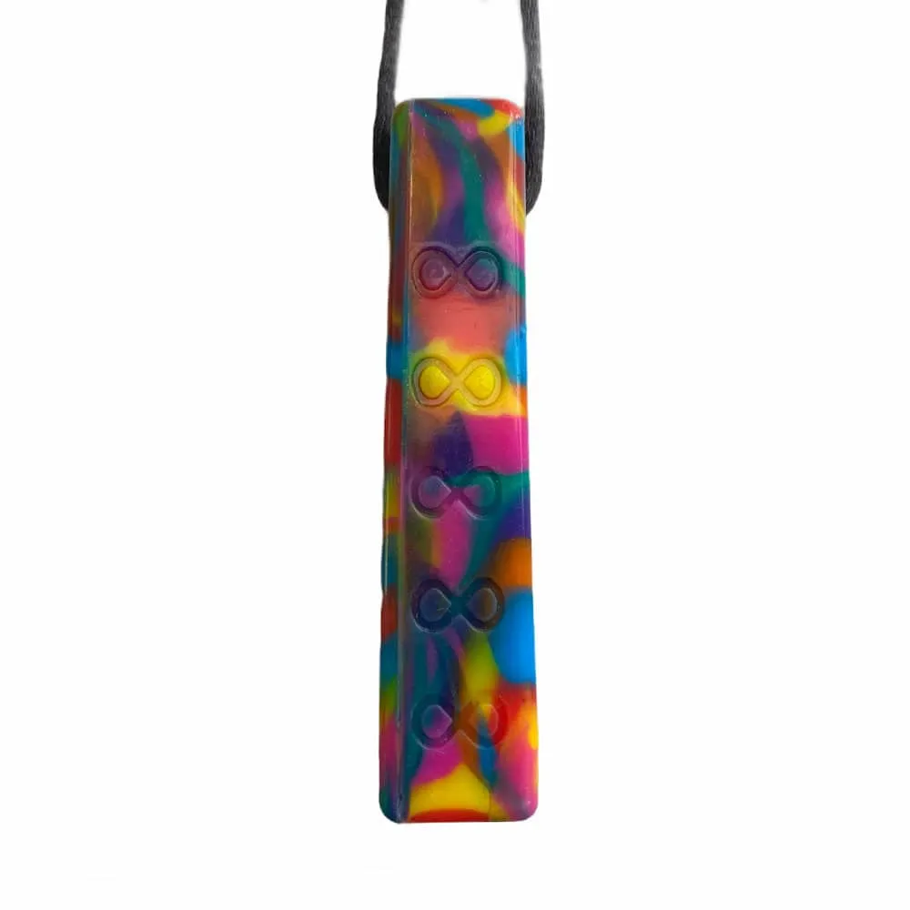 De Chewigem Infinity is de ideale bijtketting als je graag met je kiezen kauwt