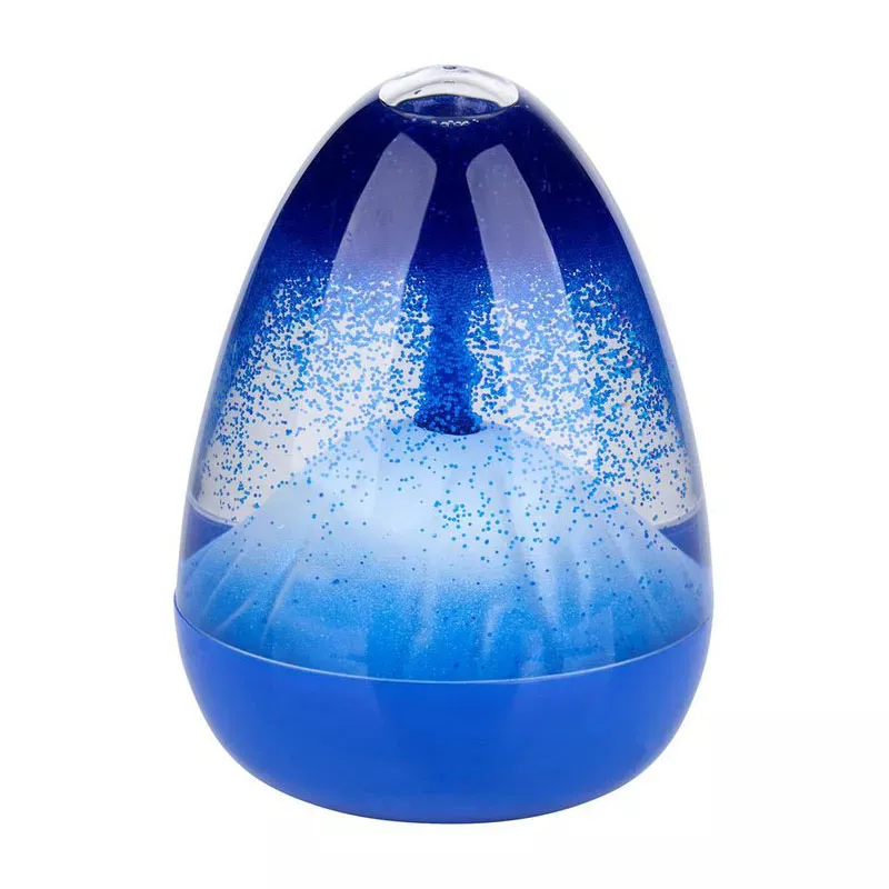 De lava vulkaan werkt zoals we dat kennen van sneeuwbollen. Hier is het een uitbarstende vulkaan, waarbij er glitters vallen wanneer hij een keer op zijn kop is geweest. Het is goed voor rustmomentje.
