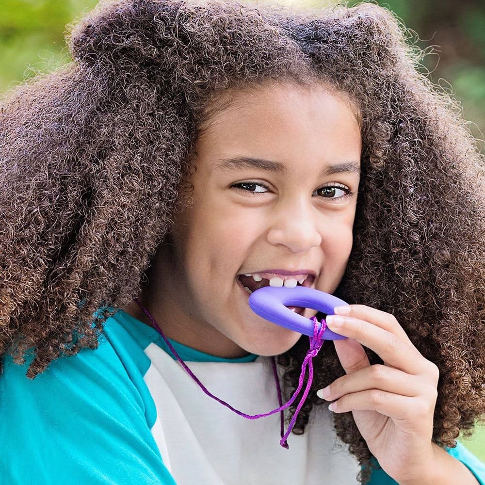Chewigem Eternity kauwketting – ovale zijdezachte hanger, ideaal om op te kauwen en te friemelen voor mensen met ADHD of autisme