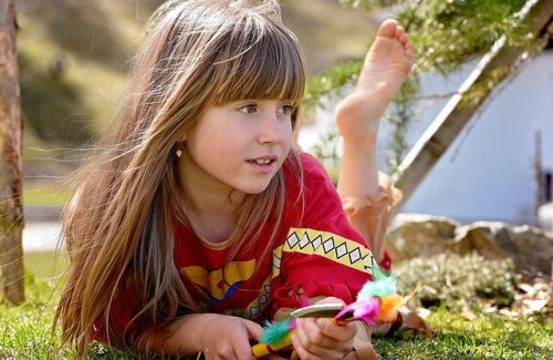 Sensorisch speelgoed kan ingezet worden om kinderen met prikkelverwerkingsproblemen te stimuleren in hun ontwikkeling.