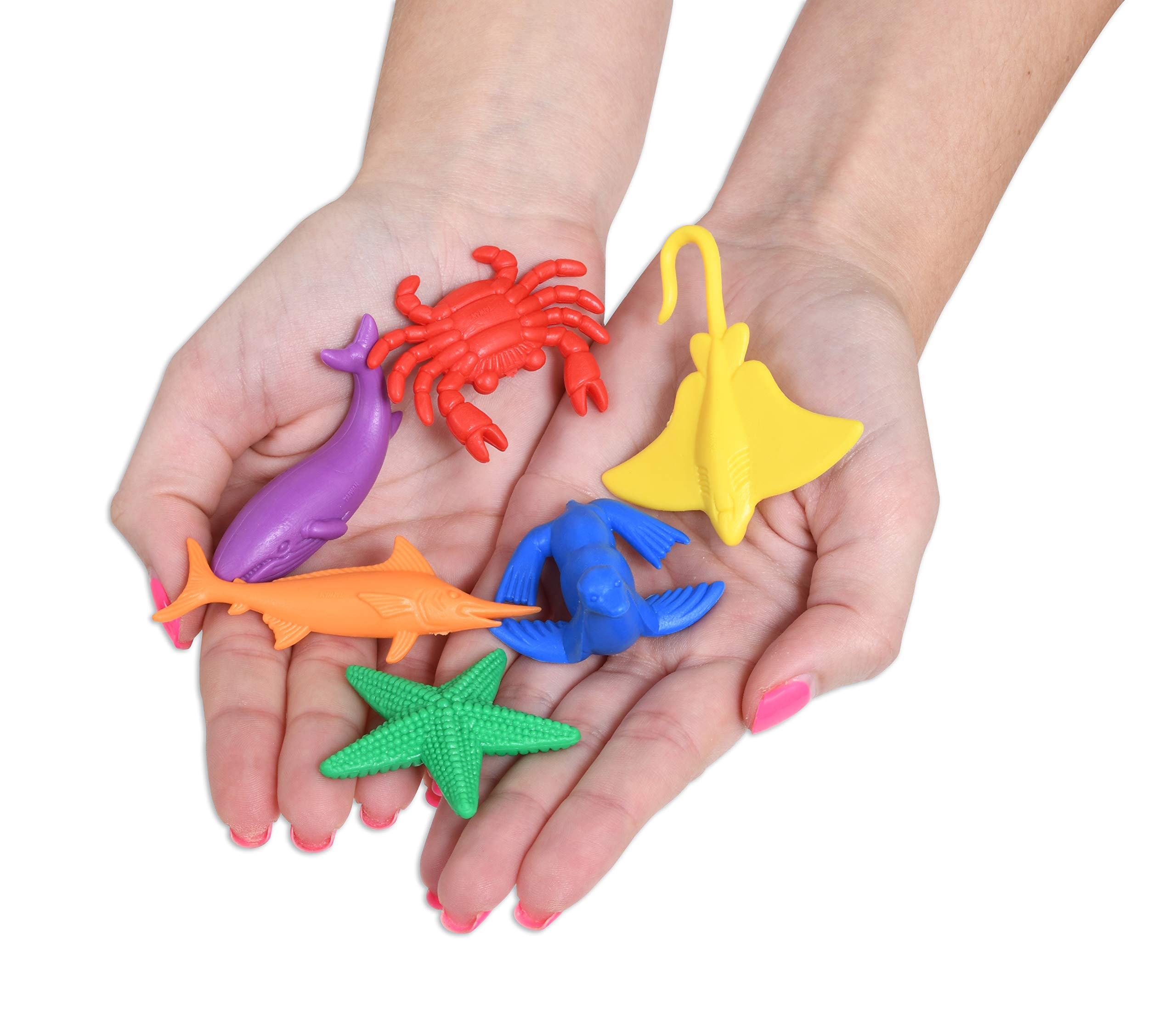 Deze waterdieren set is ideaal ontwikkelingsmateriaal. Gebruik de waterdieren met onze pincetten om de fijne motoriek te oefenen door te sorteren.