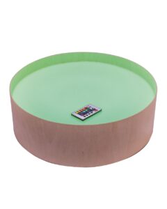 Lichttafel van JonEly is ideaal om kinderen materialen te laten ontdekken met behulp van licht. Door de opstaande rand kun je ook speelzand aanbieden.