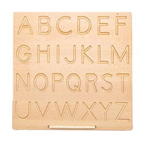 Houten alfabet bord is een ideale manier om de fijne motoriek te stimuleren. Mooi educatief materiaal passend in montessori gedachtengoed.