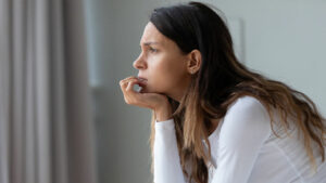 kauwketting als alternatief bij nagelbijten. Lees de ervaring en tips van Lienke met bijtkettingen bij nagel bijten