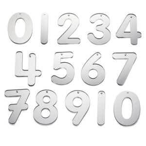 TickiT® Mirror Numbers zijn lasergesneden dubbelzijdige gespiegelde nummers gemaakt van sterk reflecterend veilig acryl in een duidelijk kindvriendelijk lettertype, waardoor ze ideaal zijn voor nummerherkenning en telactiviteiten.