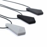 Ark Chewel kauwsieraad is een hippe kauwketting van Ark Therapeutic speciaal voor tieners en volwassenen. Lijkend op een echt juweel is deze discreet.