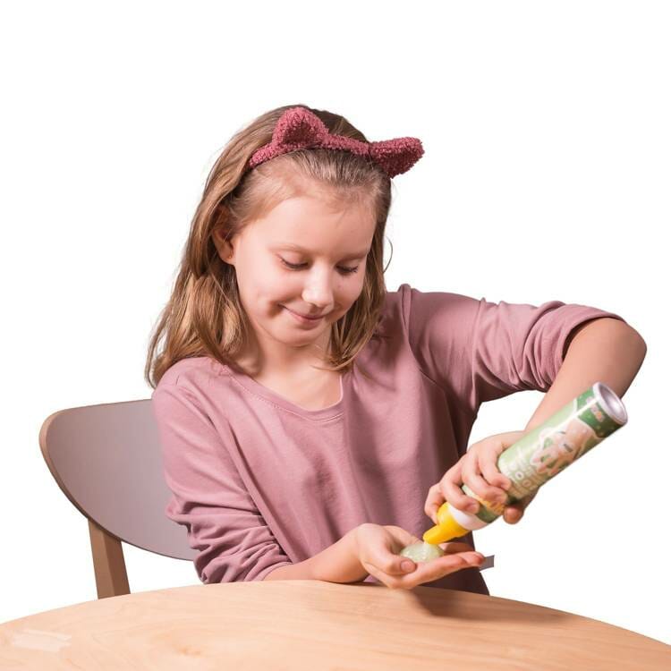 shock schuimgel is een zintuiglijke sensatie, voel, ruik, hoor en ervaar de tinteling op de handen. Veel kinderen met autisme of een beperking kun je hiermee stimuleren.