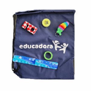 fidget toys in een tas om mee te nemen onderweg voor rust en verveel of spannende momenten