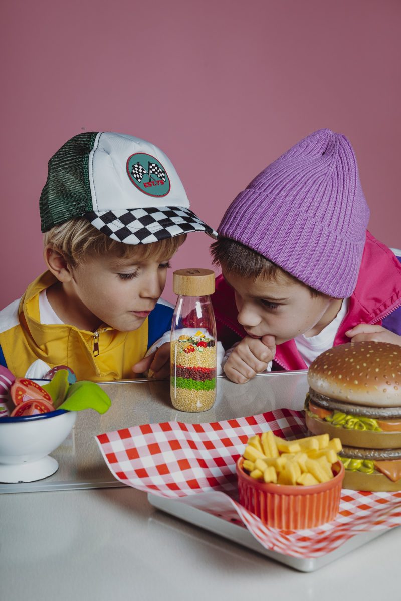 petit boum laat je kind kennismaken met het begrip burger, frietjes, fastfood