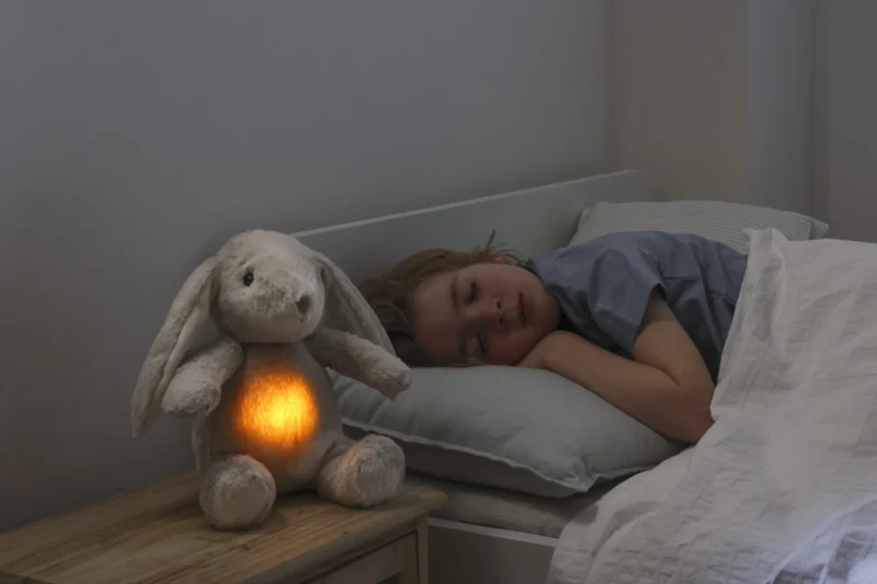 Met vier rustgevende melodieën en vier soorten ruis, creëert de LoveLight™ de perfecte nachtlamp voor je peuter om heerlijk te slapen.