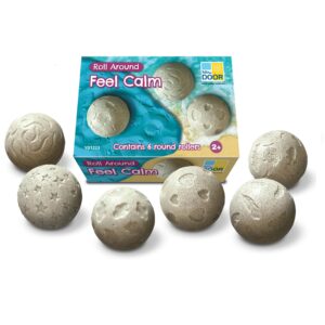 yellow door roll around kalmte stenen helpen kinderen spelenderwijs met klei of zand en het voelen aan de textuur om tot rust te komen