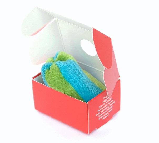small friends stressbal mini is verpakt in een kleurrijk doosje