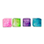 Scrunchems Glitter Cube, een zachte squishy kubus met glitter en gelvulling, perfect voor ontspanning, stressvermindering en sensorisch spel.