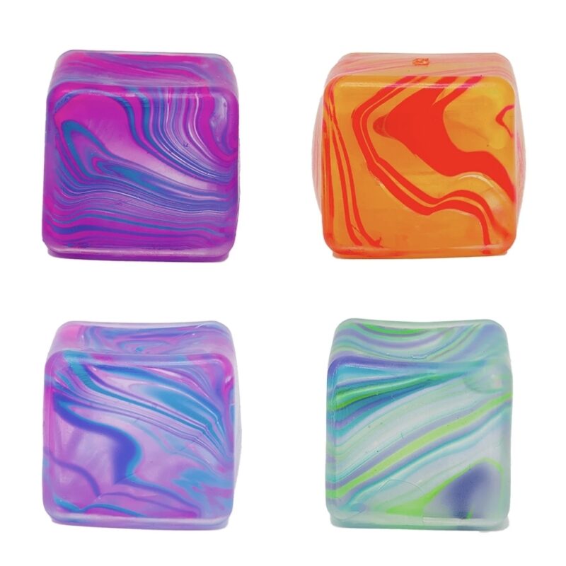 Squishy Cube kopen? Dé kneedbare stressbal die helpt ontspannen, concentreren en stress verlagen. Perfect voor jong en oud.